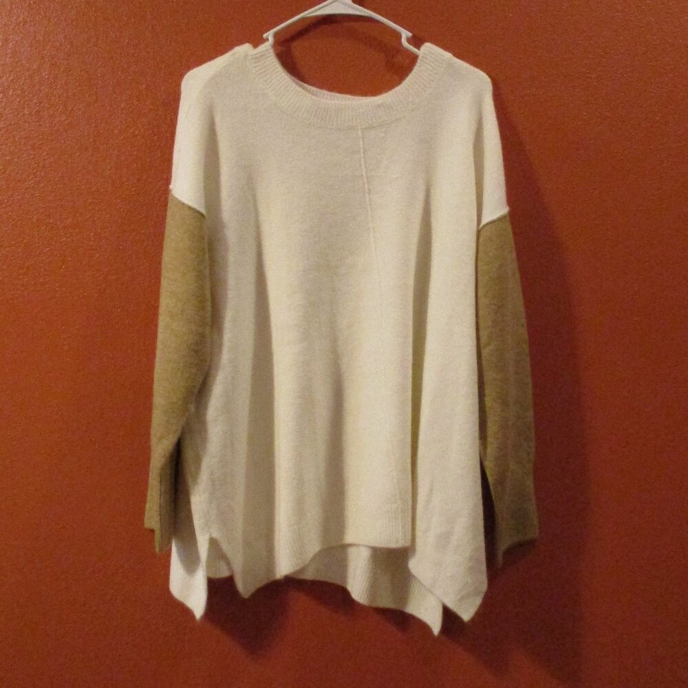 Vince Camuto Sweater NEW Woman 2X Large Cream Tan Outdoor Long Sleeve Sweater